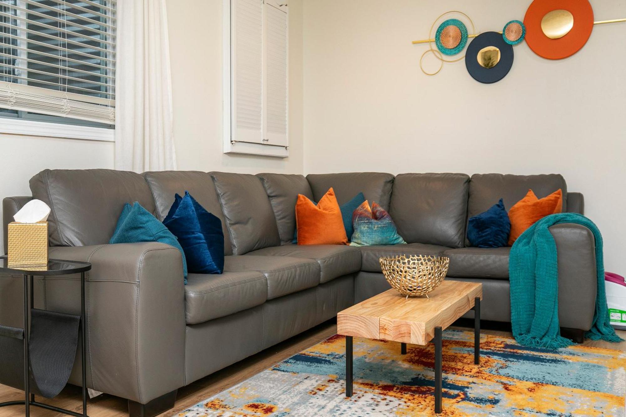 Family Friendly Home Close To Airport And Downtown Де-Мойн Экстерьер фото